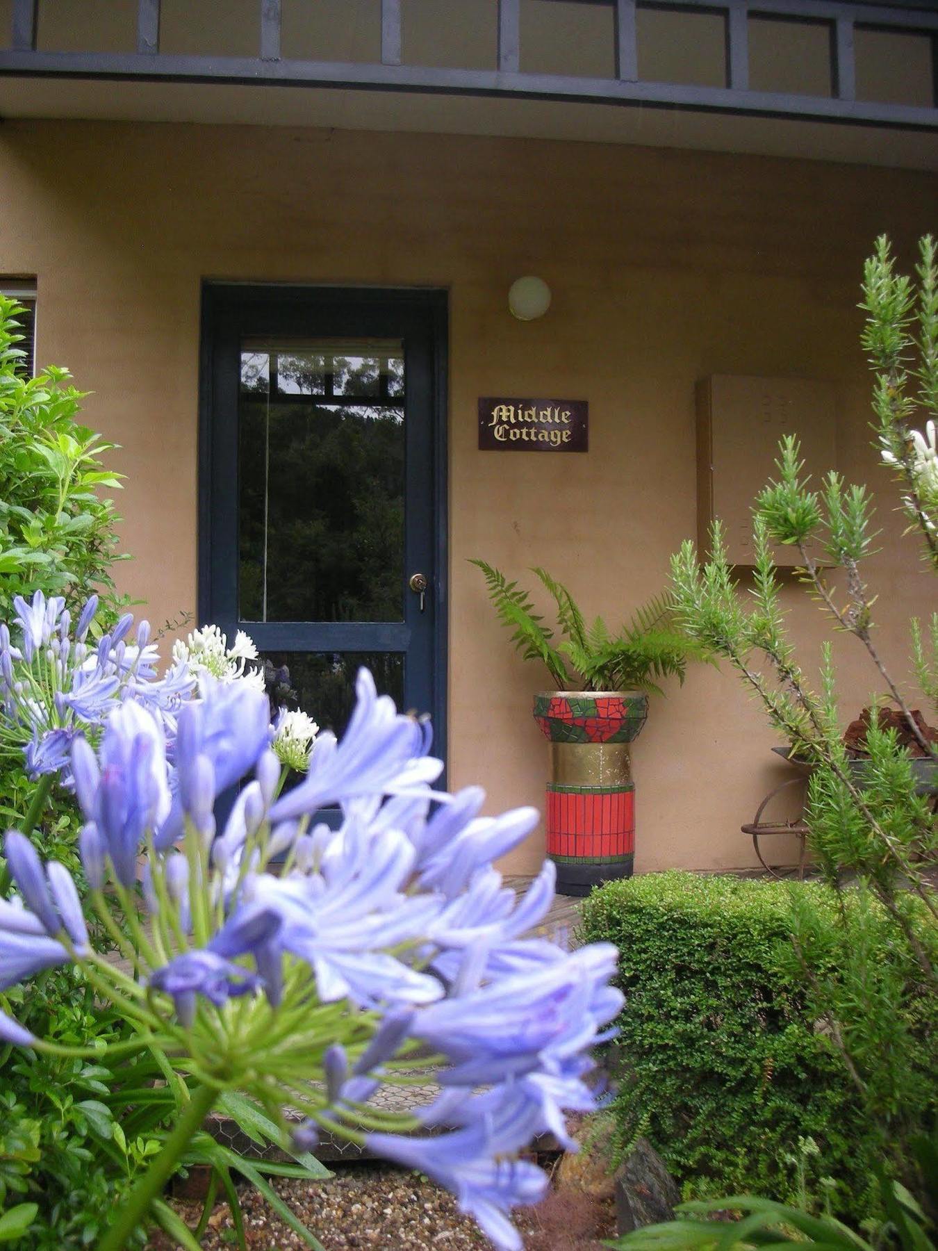 Merrimeet Cottages Bright Exterior photo